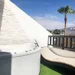 公寓 Lux&2jacuzzi. New! Golden Mile Americas, Parque Santiago 2. Pool Heated Sea Water 2 Bdr 美洲海滩