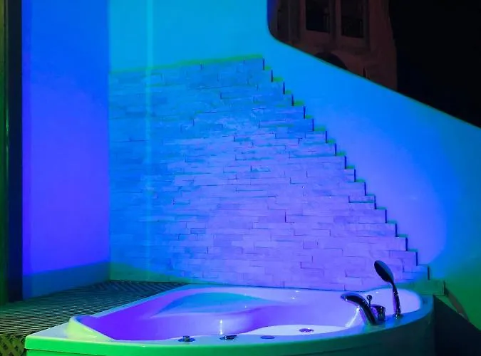 公寓 Lux&2jacuzzi. New! Golden Mile Americas, Parque Santiago 2. Pool Heated Sea Water 2 Bdr 美洲海滩